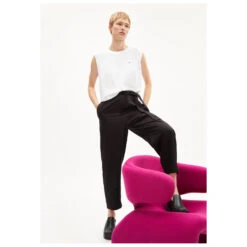 Armedangels Women's Saamera - Casual Trousers -Maloja || The North Face || Patagonia Shop armedangels womens saamera casual trousers detail 5